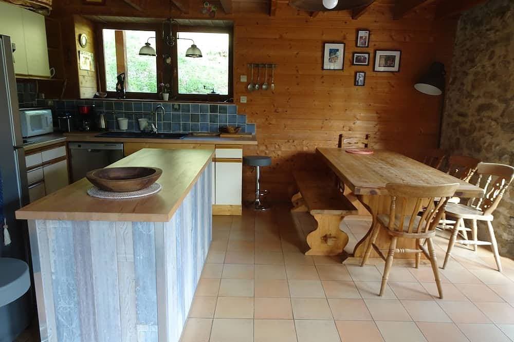 Foto 10 von 26: Alte Scheune mit Geschmack renoviert ohne Gegenüber, großes Terrain und Pool