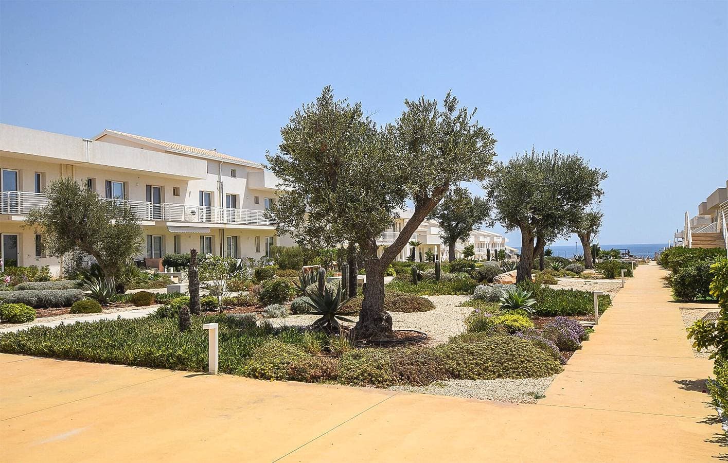 Foto 4 von 48: Apartment mit Meerblick, Pool, Küche & WiFi - 300m zum Strand