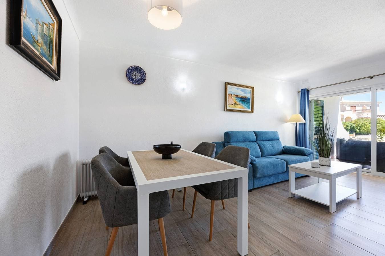 Foto 6 von 21: Charmante Ferienwohnung "Navegador" in der Nähe dem Strand mit Pool, Terrasse & Garten