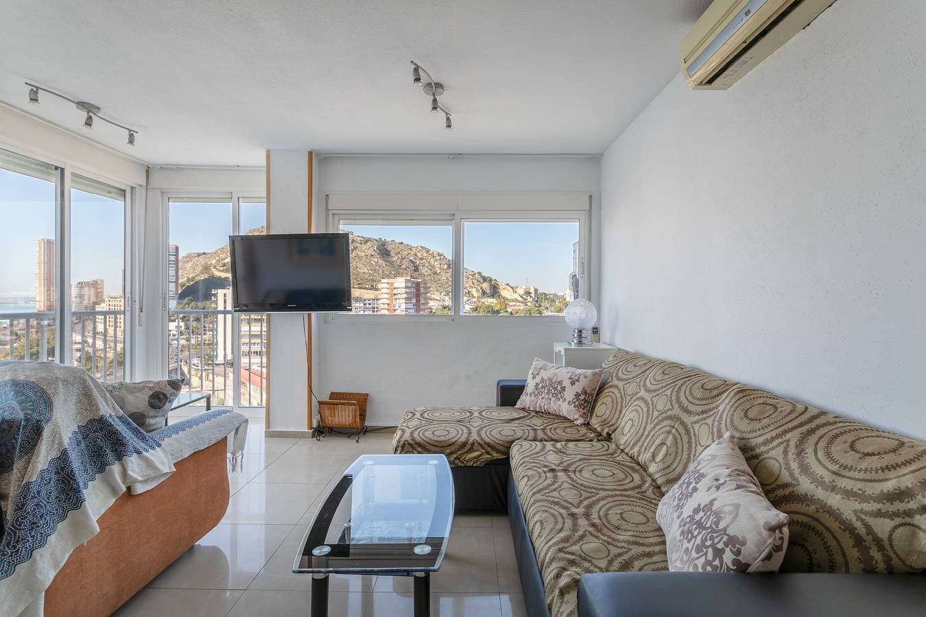 Foto 4 von 26: Ferienwohnung 'Urbanización Las Torres' mit Meerblick, WLAN und Klimaanlage