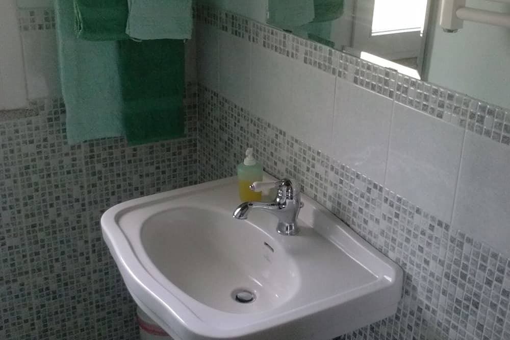 Foto 5 von 30: Ferienhaus mitten in einem Olivenhain und Mittelmeermacchia