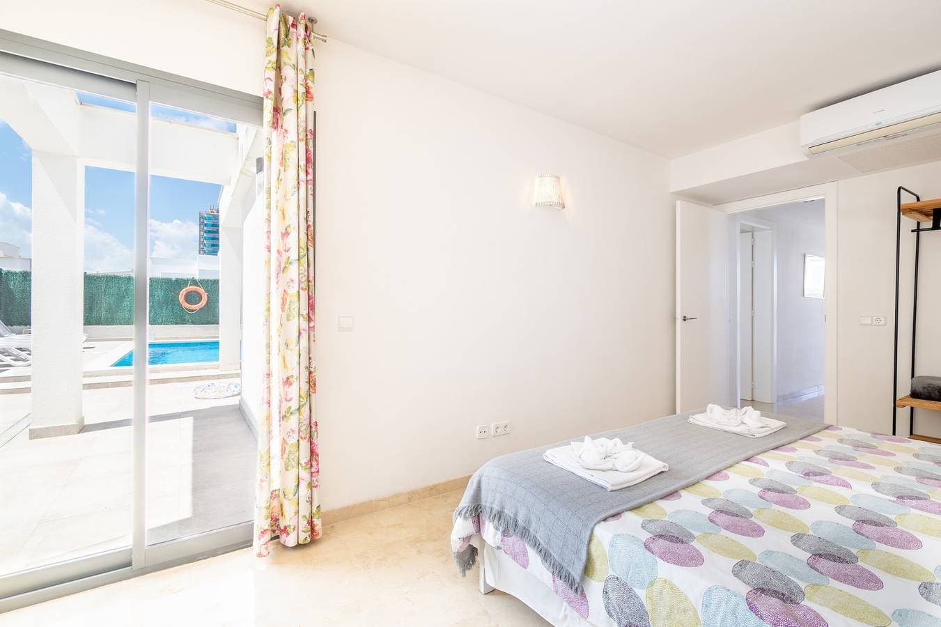 Foto 11 von 24: Ferienhaus 'Sam 3' mit privatem Pool, Wi-Fi und Klimaanlage