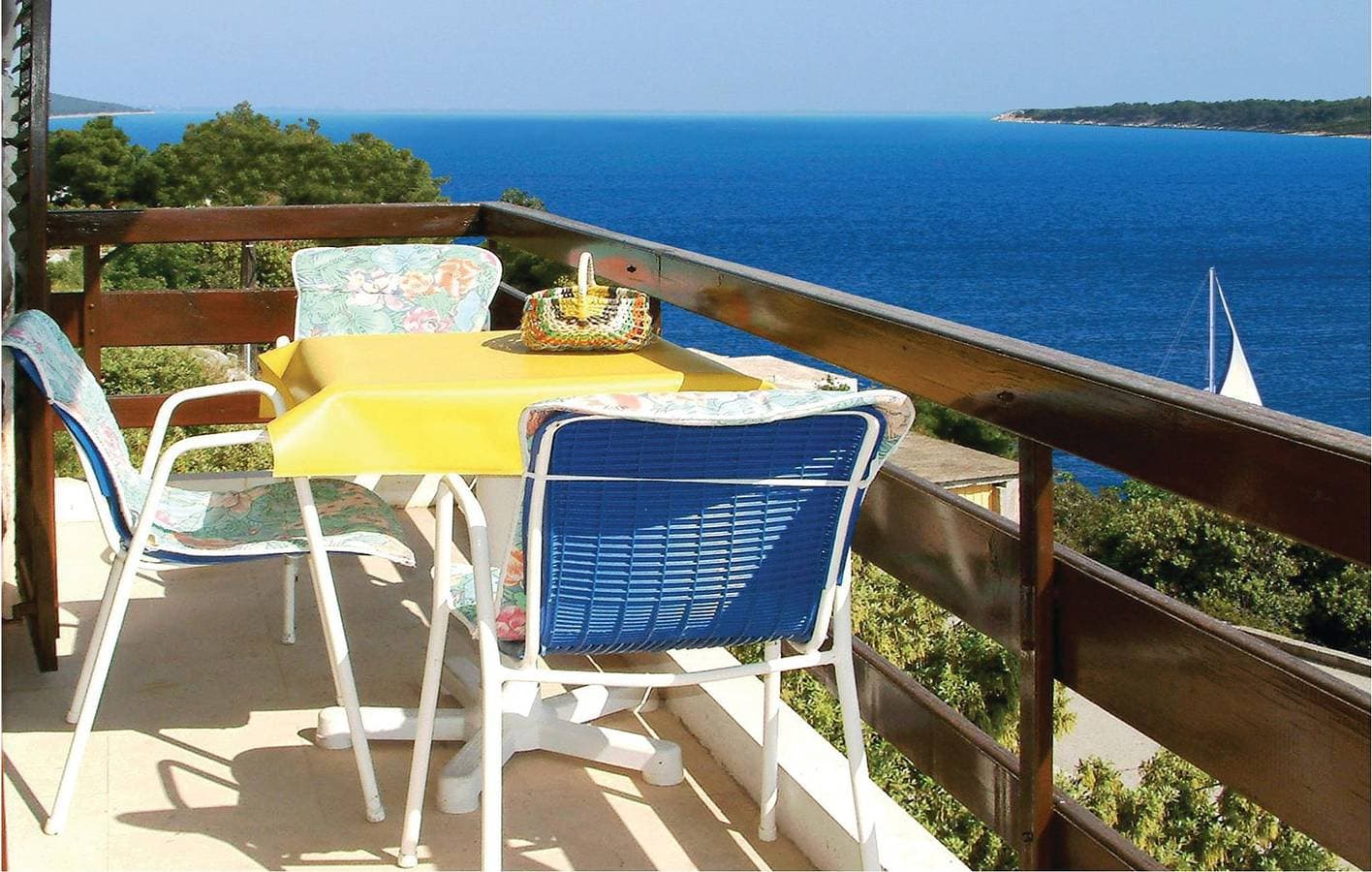 Foto 2 von 26: Gemütliche Ferienwohnung mit WLAN, Klimaanlage und Terrasse – 1000 m vom Strand Jabna entfernt