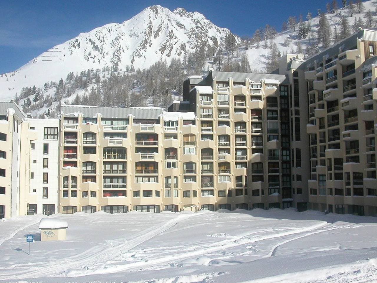 Foto 9 von 11: Renovierte Wohnung, direkt an der Piste, Internet inklusive