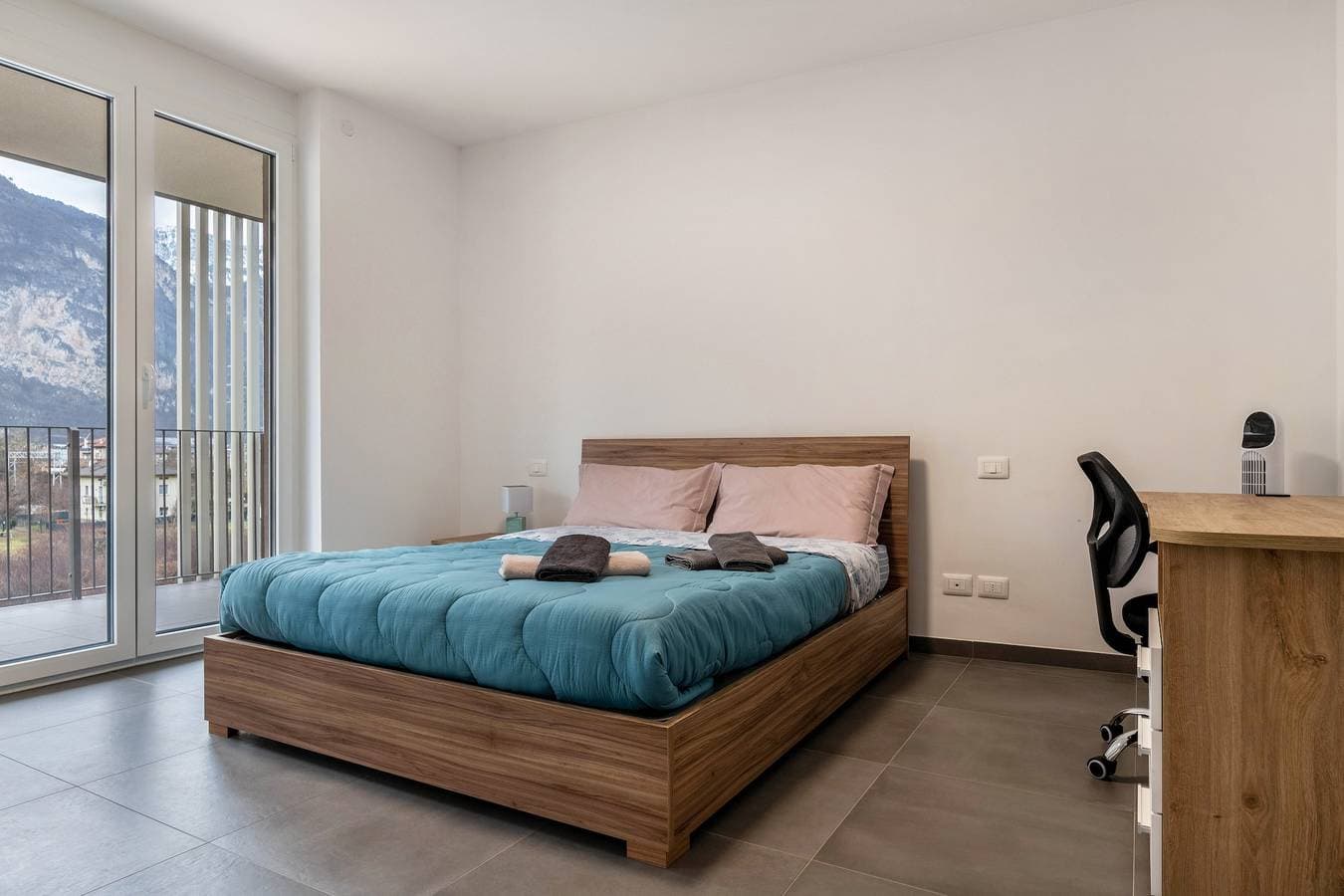 Foto 9 von 27: Ferienwohnung 'Casa Canova- Kostenloses Parken' mit Bergblick, privater Terrasse und Wi-Fi