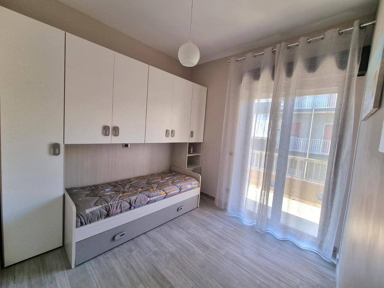 Foto 10 von 18: Two-Bedroom Apartment