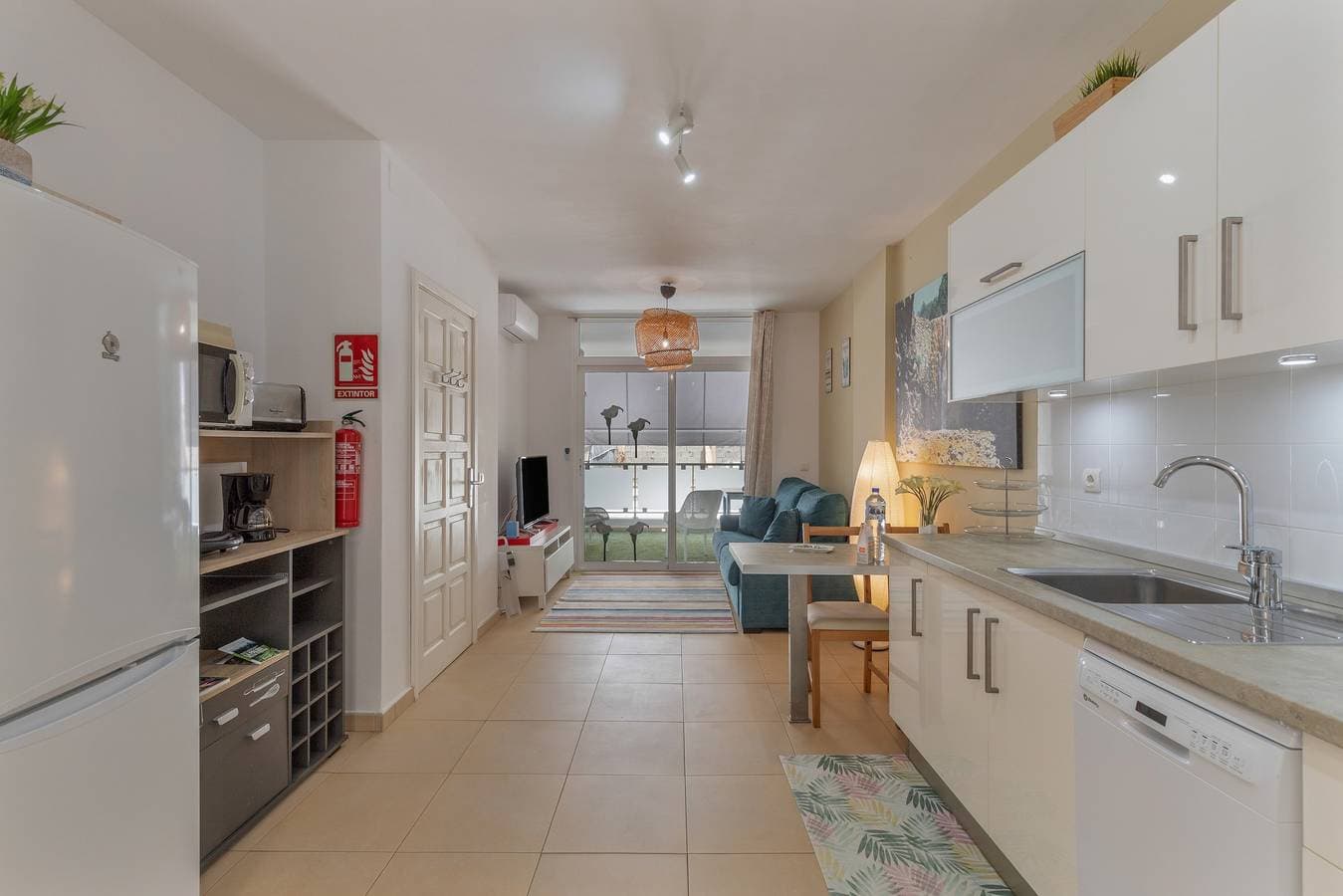 Foto 3 von 23: Apartment 'Calas' mit Bergblick, WLAN und Klimaanlage
