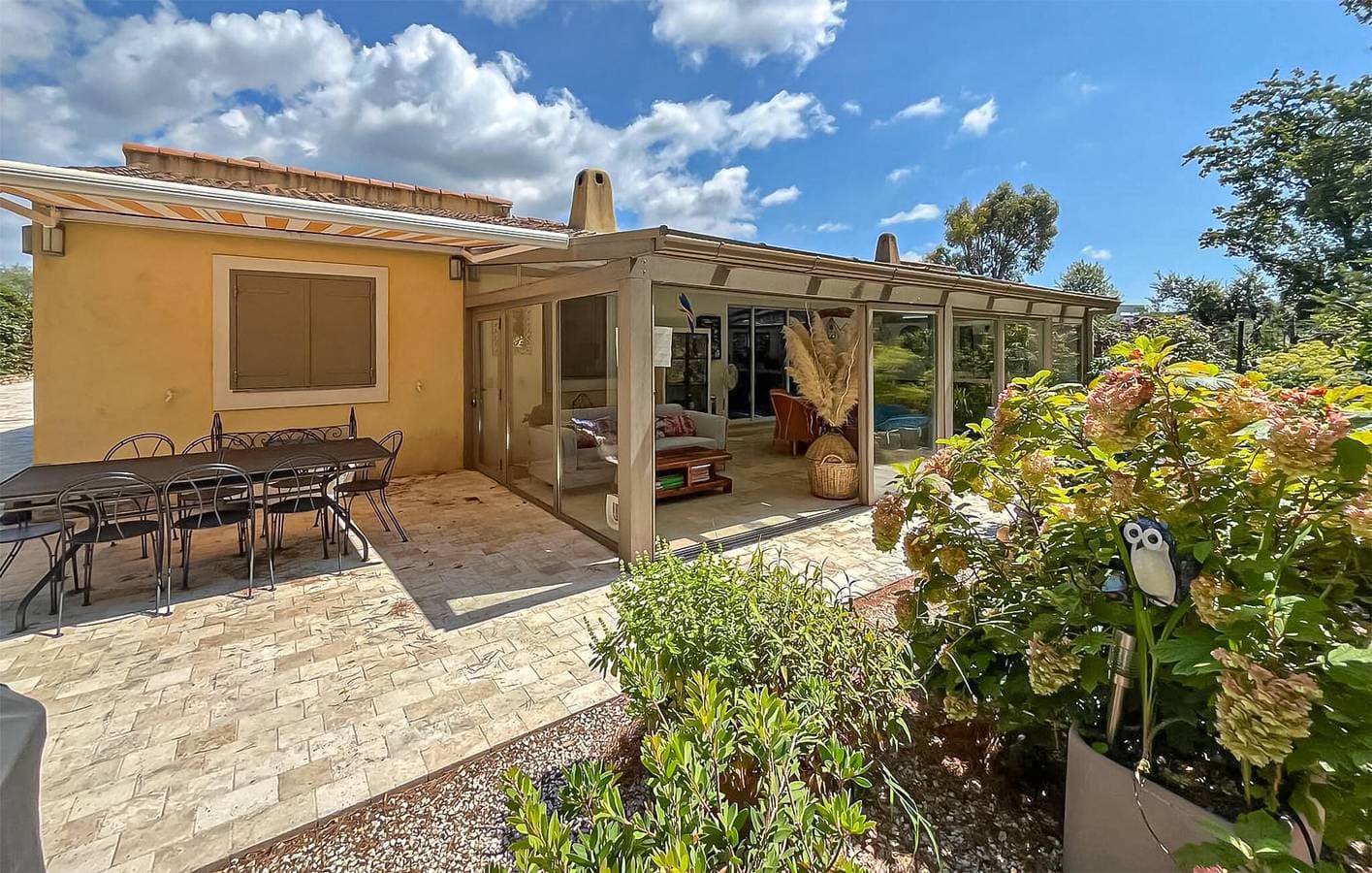 Riverside Retreat mit Pool und Terrasse - La Bocca 1