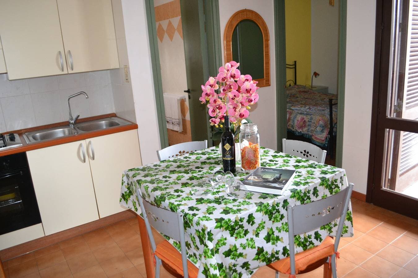 Foto 13 von 34: Gemütliche Ferienwohnung nahe Strand mit Balkon