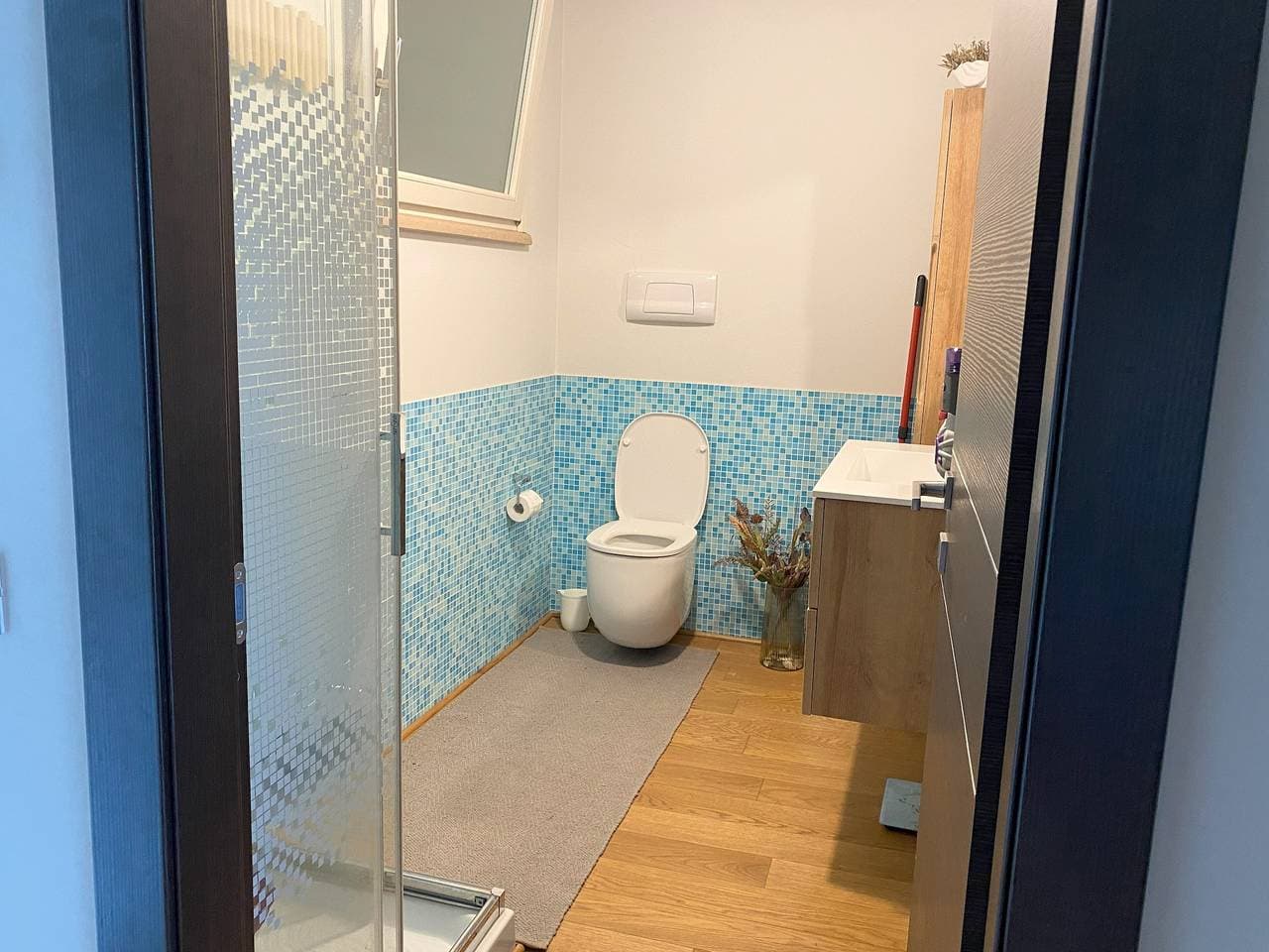 Foto 12 von 25: Elegantes und modernes Apartment mit Seeblick und zwei privaten Terrassen