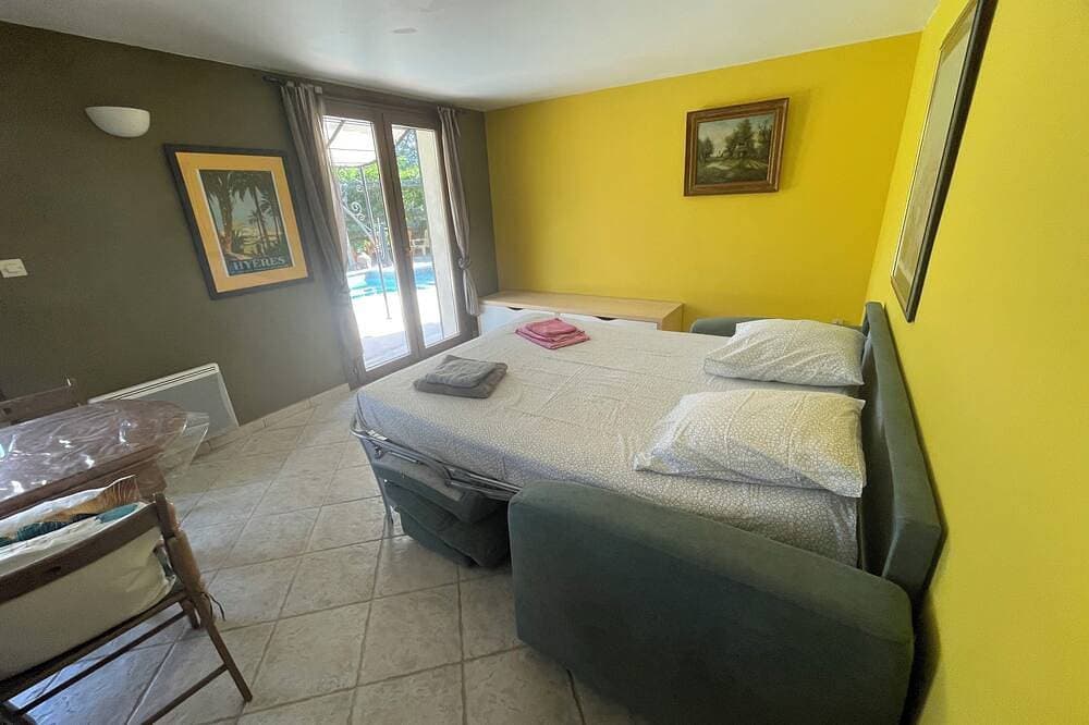 Foto 2 von 30: Idyllic getaway StudioBas de Villa:garden and private pool near the coast