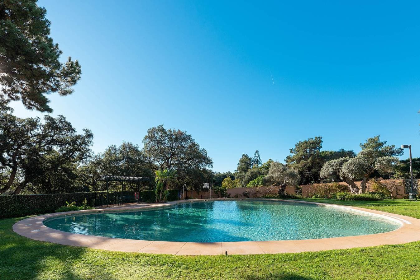 Foto 2 von 24: Ferienwohnung 'Penthouse in Elviria' mit Gemeinschaftspool, WLAN und Klimaanlage