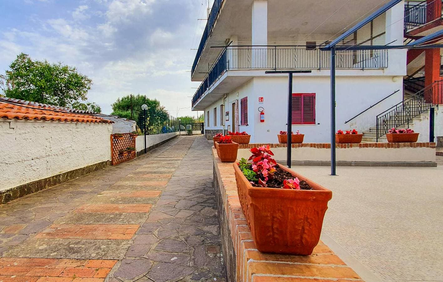 Apartment mit Meerblick, WLAN, TV, Parkplatz und Küche – 900 m zum Strand 1