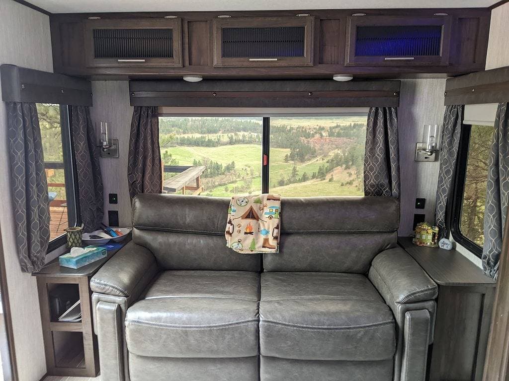 Foto 9 von 33: 25ft Wohnmobil, \"Sport\" @EvansCliff, Whirlpool!, Cliff Side Canyon Ansichten zum Sterben!