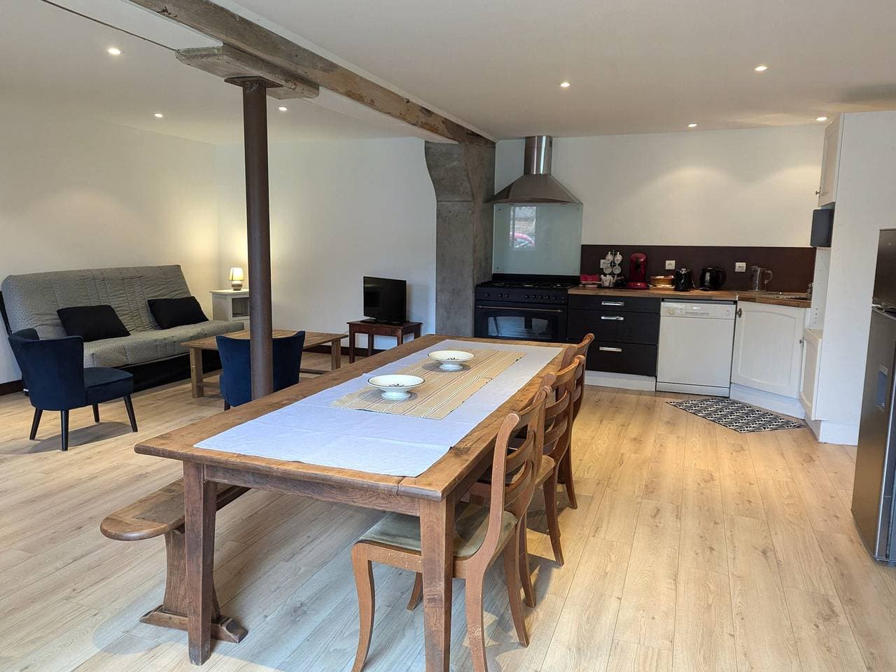 Authentisches Ferienhaus in Villemurlin mit Garten und Parkplatz 1