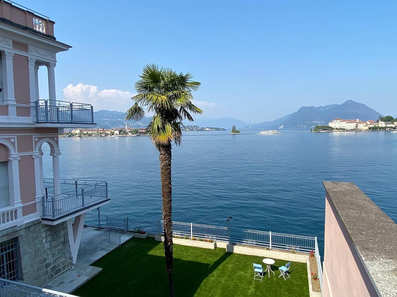 Foto 4 von 13: Butterfly apartment with lake view in Baveno