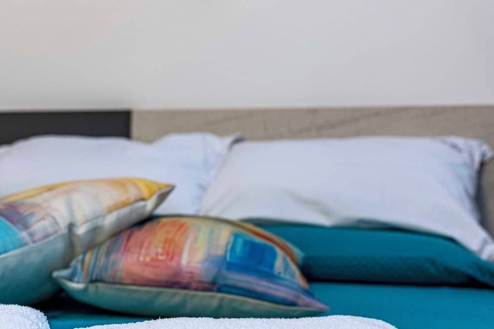 Foto 10 von 30: *4 double rooms *equipped kitchen, *2 smart Tv rooms *air conditioning