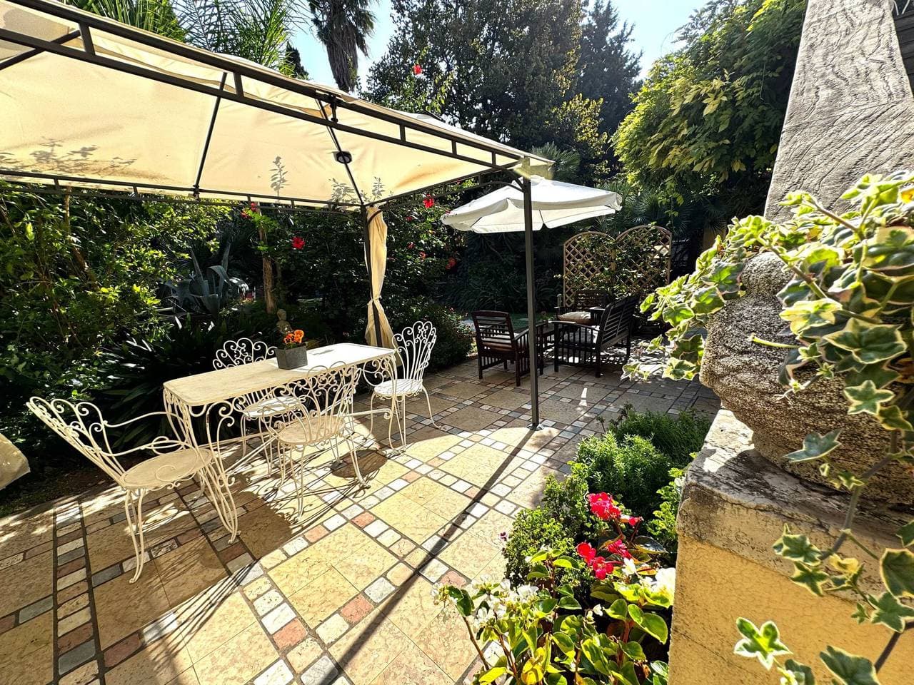 Foto 10 von 24: Historische Villa-Garten-Privatparkplatz-6 Gäste