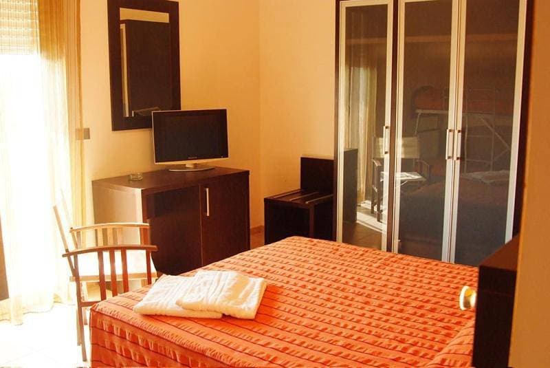 Foto 5 von 8: Standard Double or Twin Room