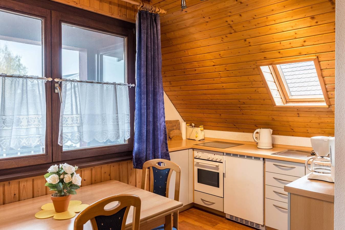 Foto 11 von 21: Ferienwohnung 'Studiowohnung Haus 18' mit Balkon und Wi-Fi