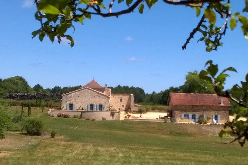 Foto 11 von 29: Ferienwohnung Les Rosiers, Lavendelblüte im Herzen des Périgord