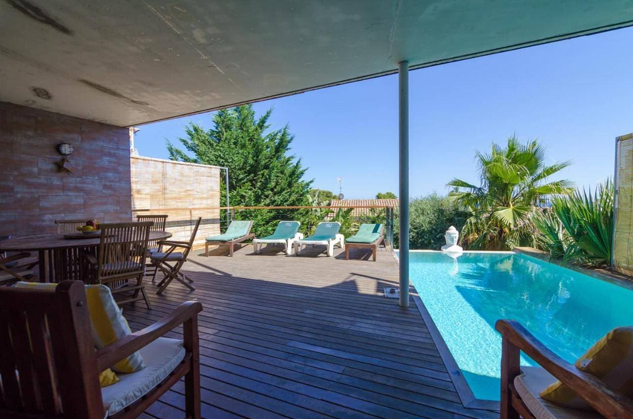 Foto 4 von 57: Villa with Private Pool