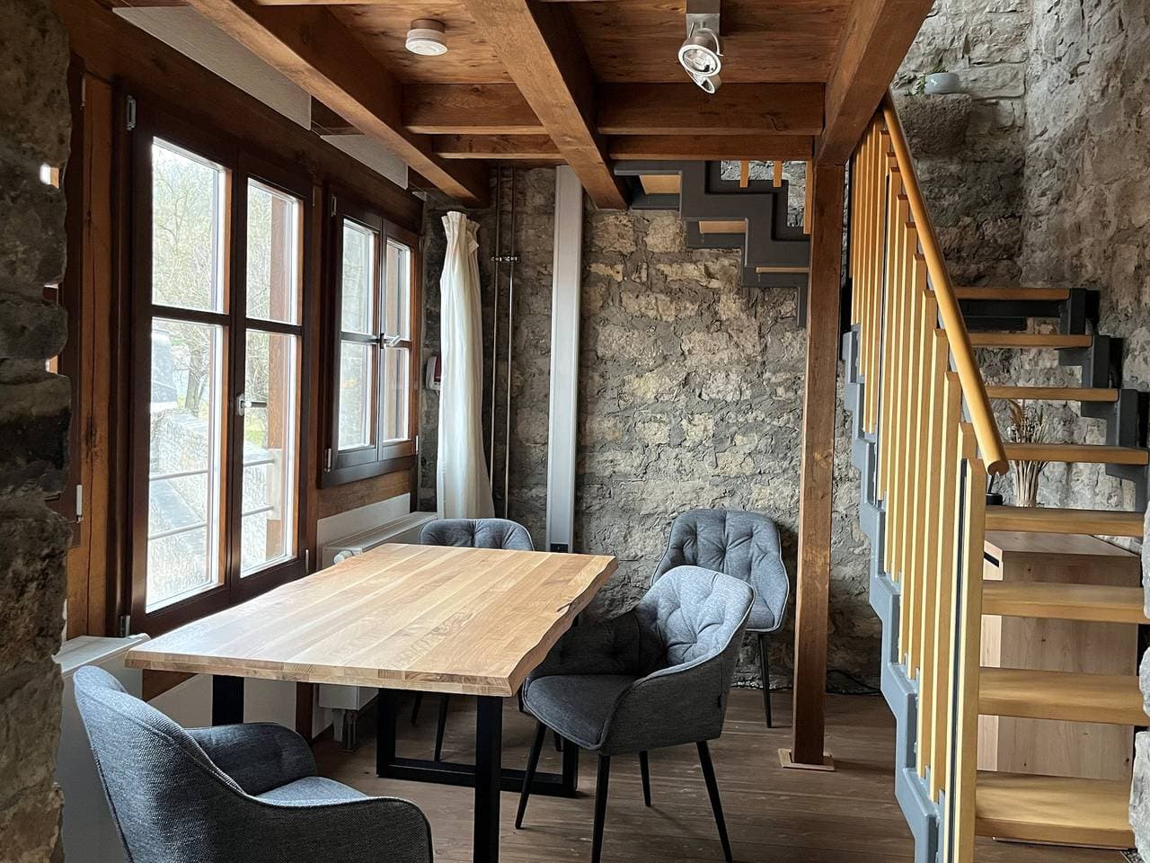 Foto 2 von 11: Jakobsturm Ferien im Turm - Ferienwohnung Jakobsturm (73qm) genießen und entspannen auf 4 Etagen