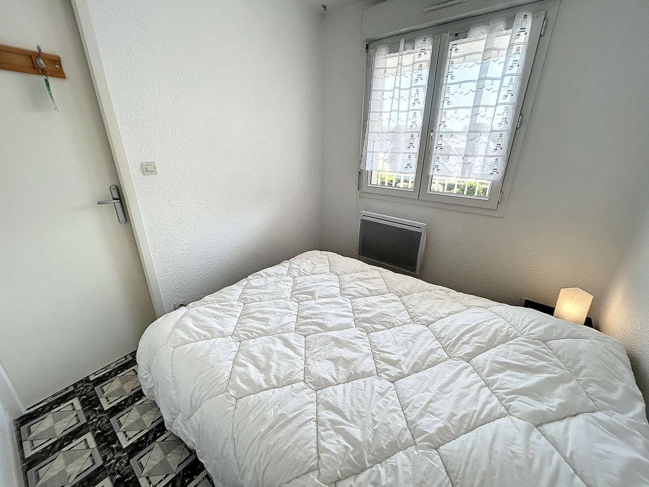 Foto 10 von 15: Apartment am Meer mit Balkon und privatem Parkplatz