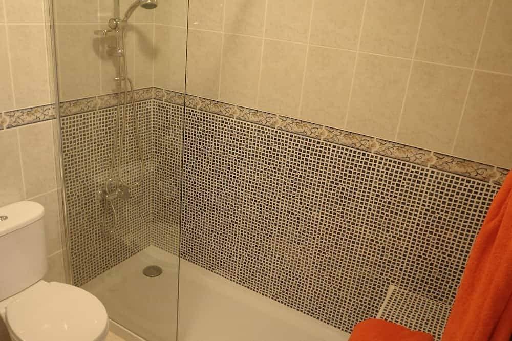 Foto 6 von 29: Geräumige, große Terrasse, sonnig, gratis WLAN, Meer, 250 m. vom Strand entfernt