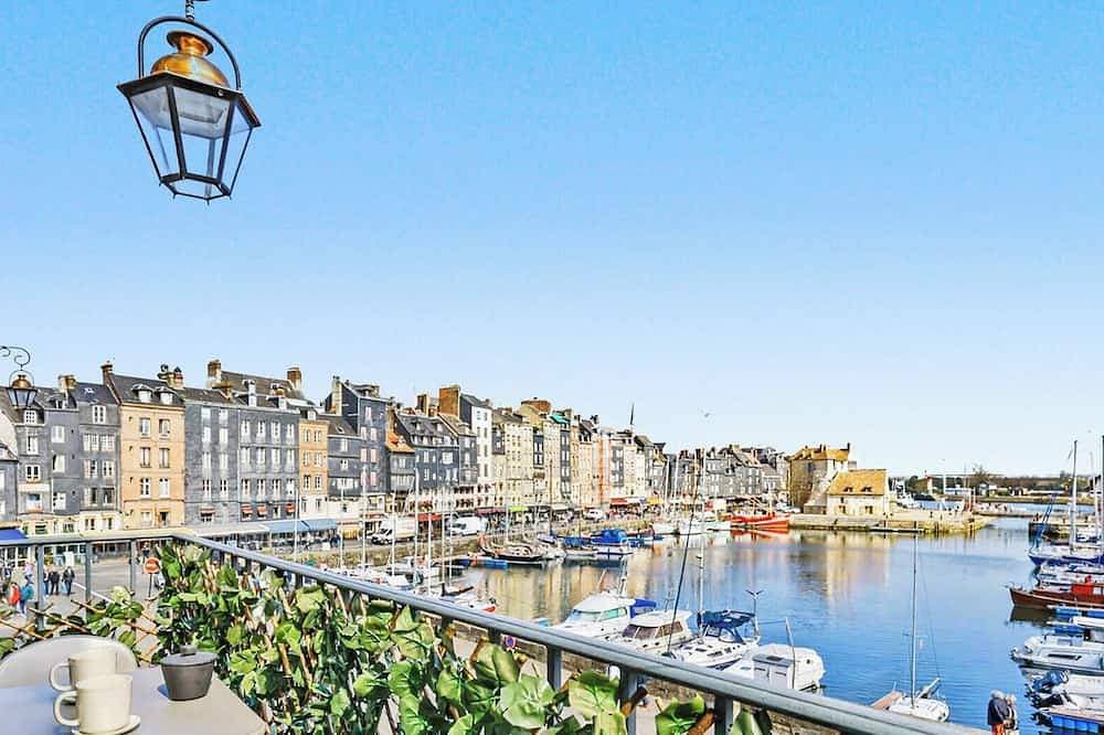 Balkon am Hafen: romantische Auszeit am Alten Hafen 1