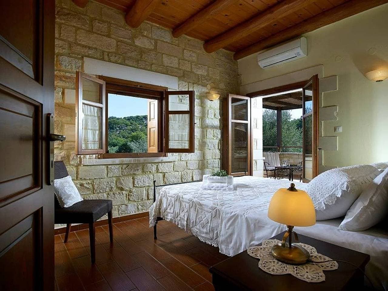 Foto 7 von 27: Luxury Crete Villa | Villa Kyveli | private Pool | Beautiful Interior | 3 Bdr |  Rethymno