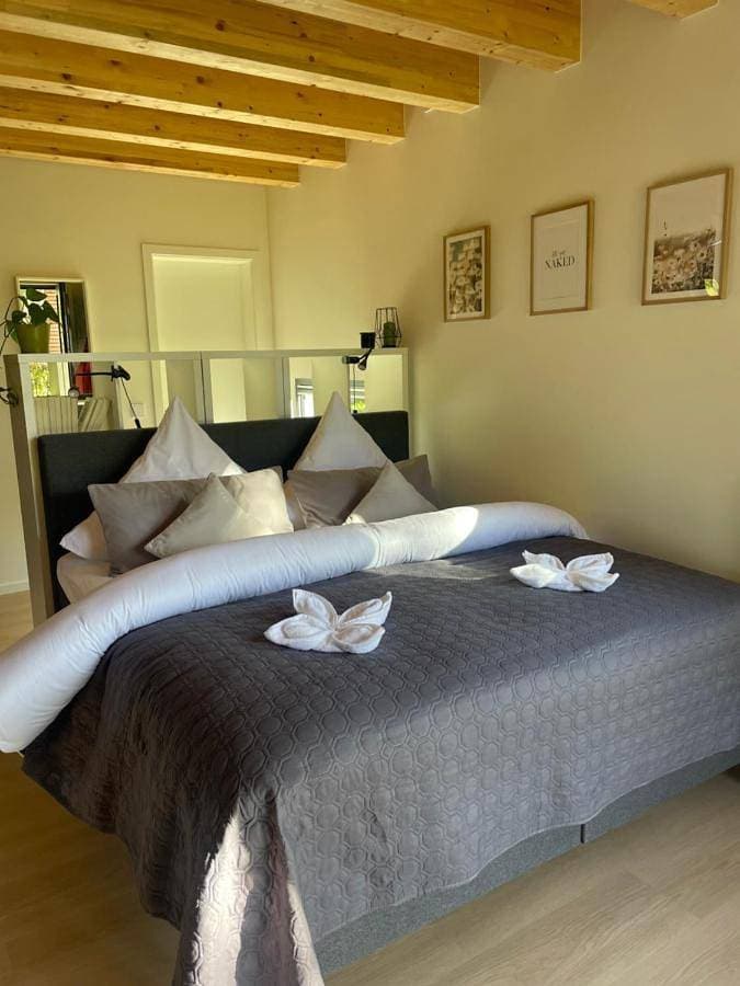 Foto 4 von 18: One-Bedroom Apartment