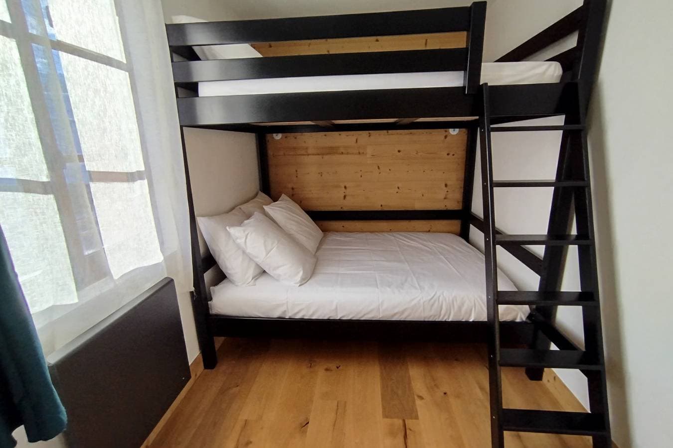 Foto 7 von 26: Ferienwohnung für 6 Personen mit Balkon