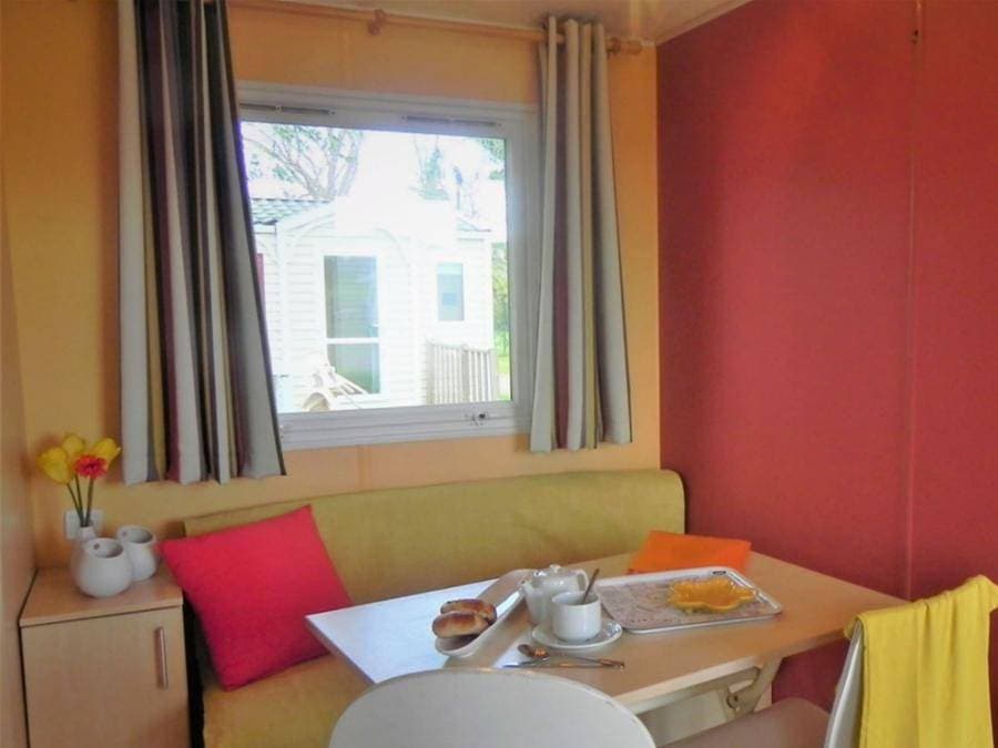 Foto 3 von 24: Camping Les 3 Rivières - Mobilheim 4 personen - Mh2 Klassik