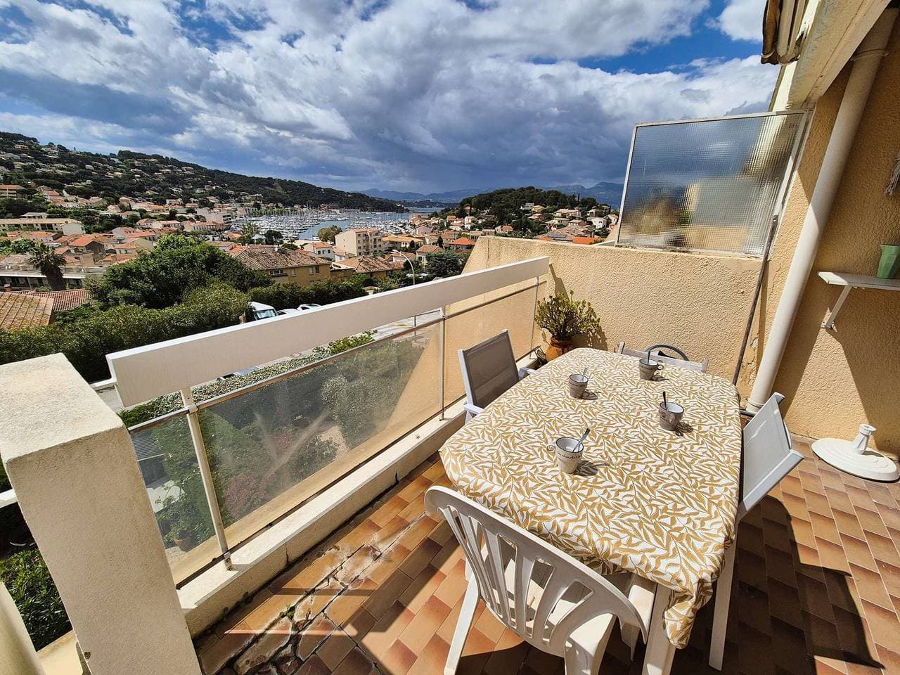 Foto 3 von 10: Ferienwohnung für 4 Personen mit Balkon