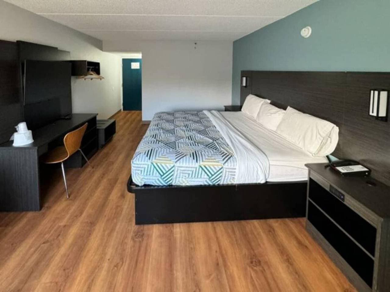 Foto 4 von 24: 1 Kingsize-Bett | Nichtraucher