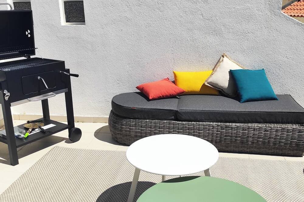 Sesimbra - Holiday home with sea view, 2 steps from the beach 1