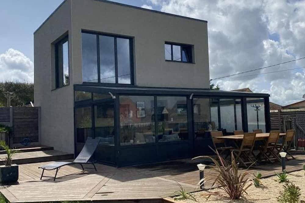 Moderne Villa mit Strandzugang 1