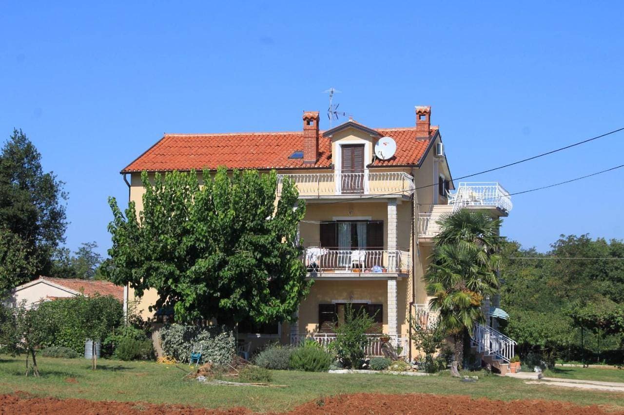 Apartment Basanija 7149c 1