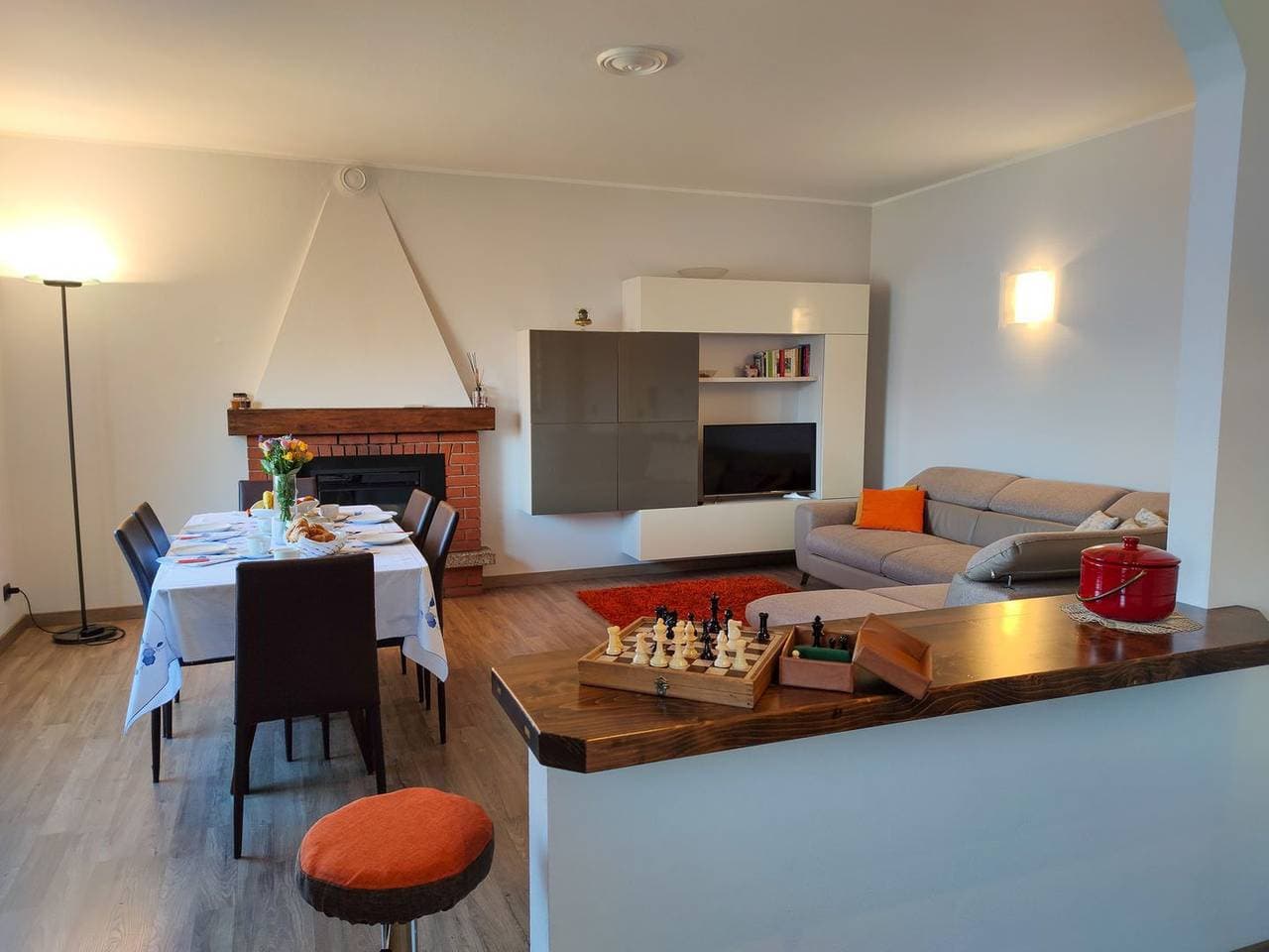 Foto 8 von 56: Ferienwohnung Pianellina mit Seeblick
