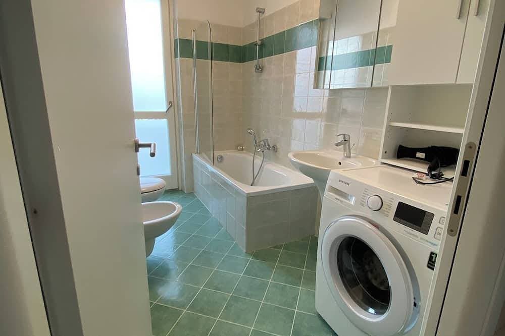 Foto 8 von 23: Apartment with Garden and 2 Private Parking Spaces • Self Check-in - Trento