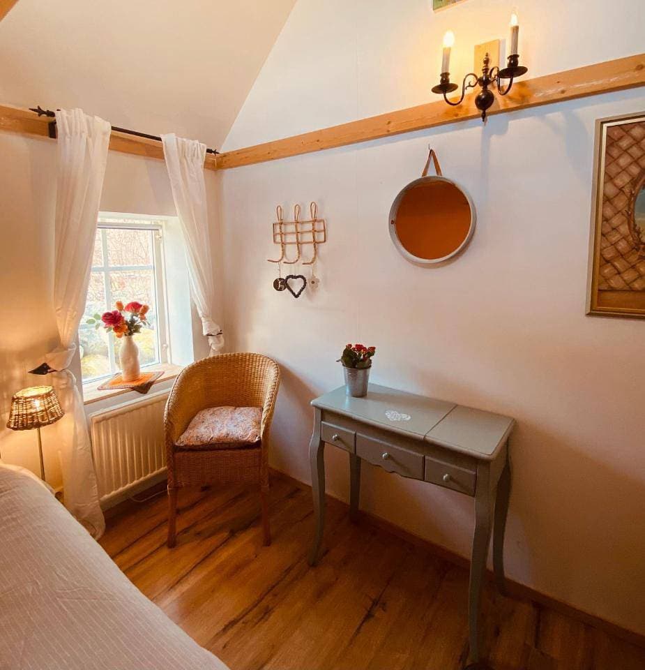 Foto 6 von 16: Double Room with Shared Bathroom