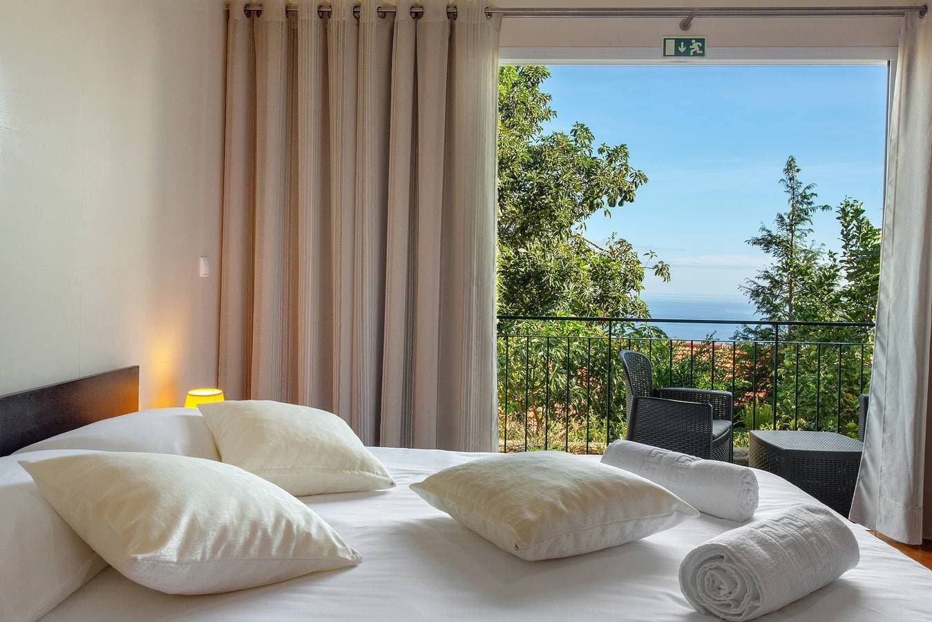 Foto 12 von 27: Ferienhaus 'Refúgio Dourado' mit Meerblick, Gemeinschaftsgarten und WLAN