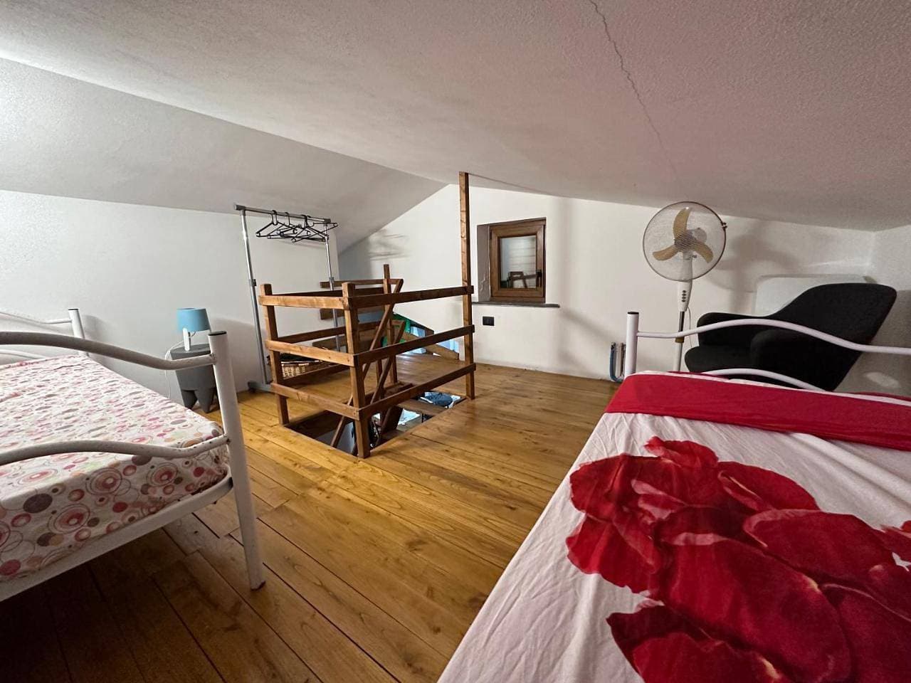 Foto 10 von 62: Three-Bedroom House