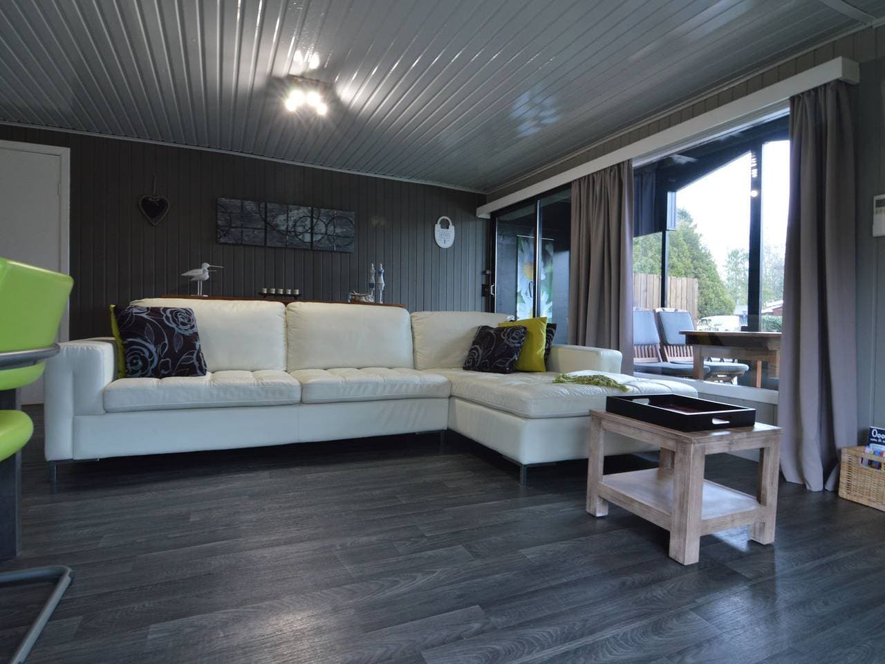 Foto 13 von 38: Modernes Chalet direkt am Wasser