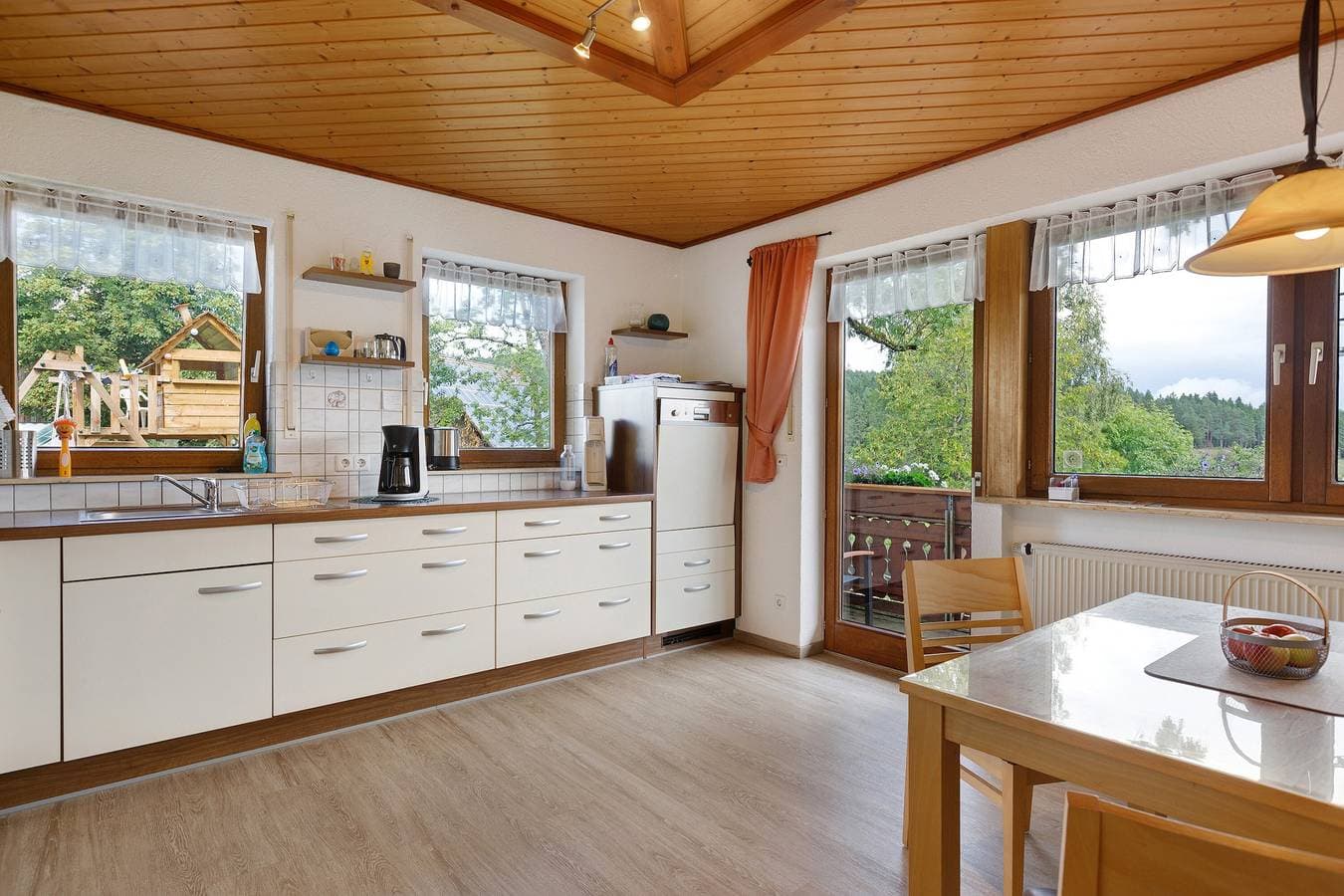 Foto 10 von 28: Ferienwohnung 'Ursprung' mit Balkon und Wi-Fi