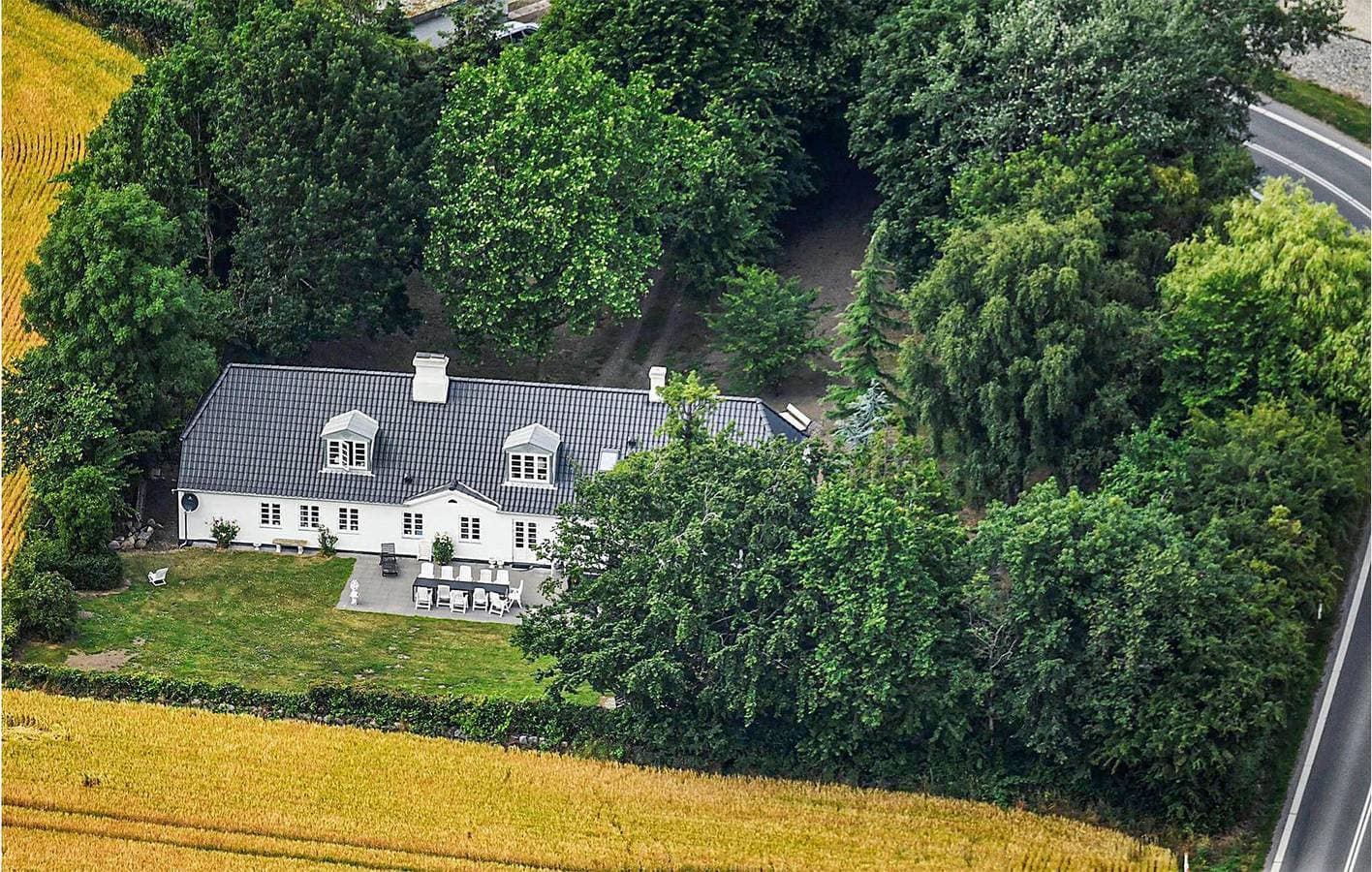 Foto 7 von 54: Ferienhaus für 10 Personen mit Whirlpool