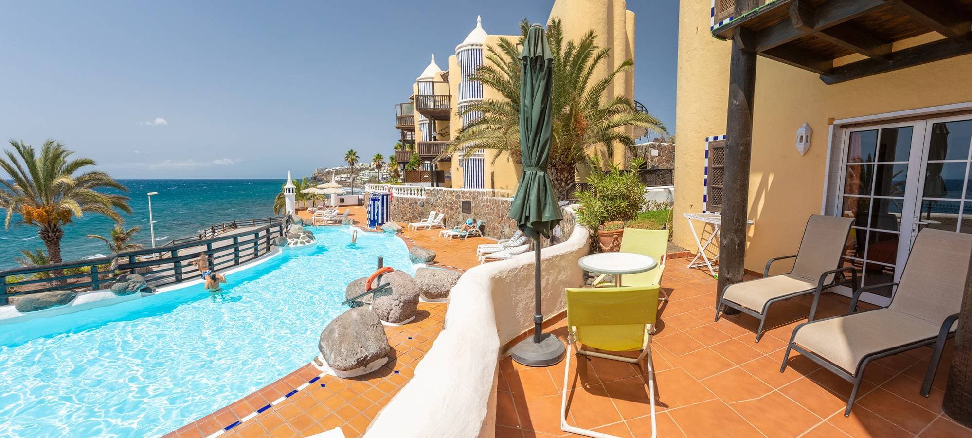 Altamar 28 with terrace&pool 1