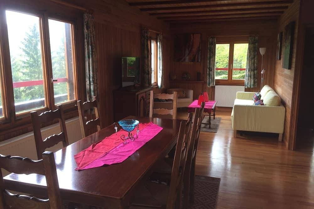 Foto 6 von 30: Große Berghütte inmitten der Natur, Panoramablick, in der Nähe von Colmar
