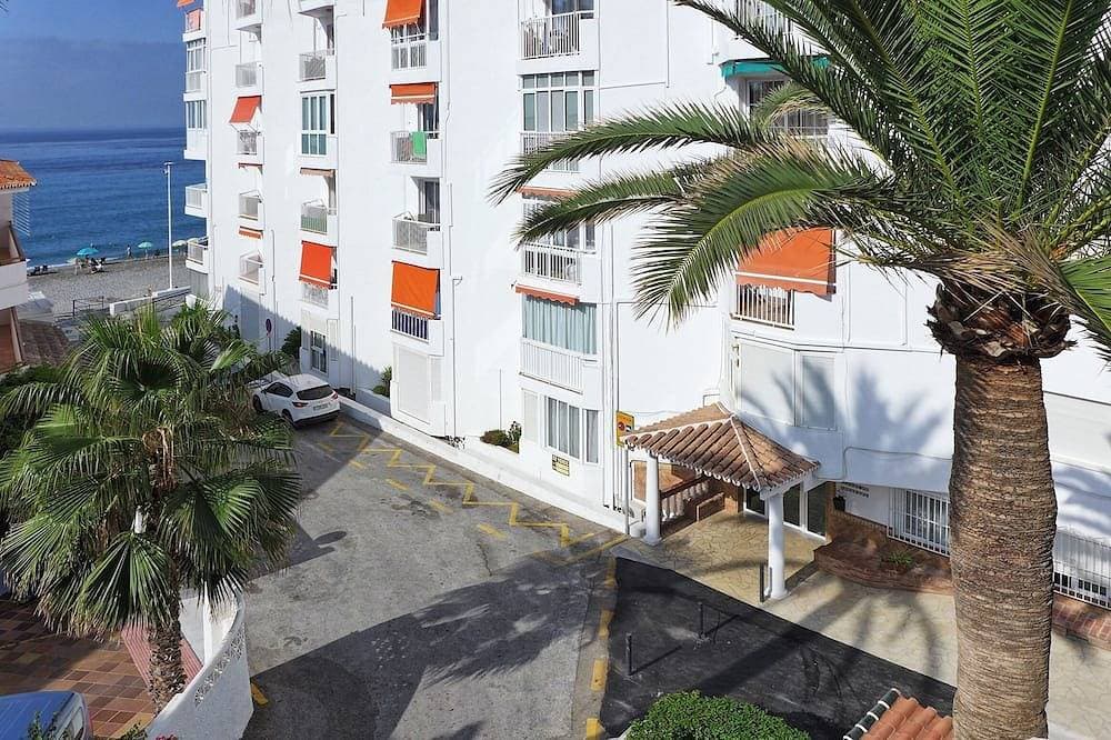 Foto 9 von 20: Seafront Apartment With Pool Torrecilla Beach Nerja